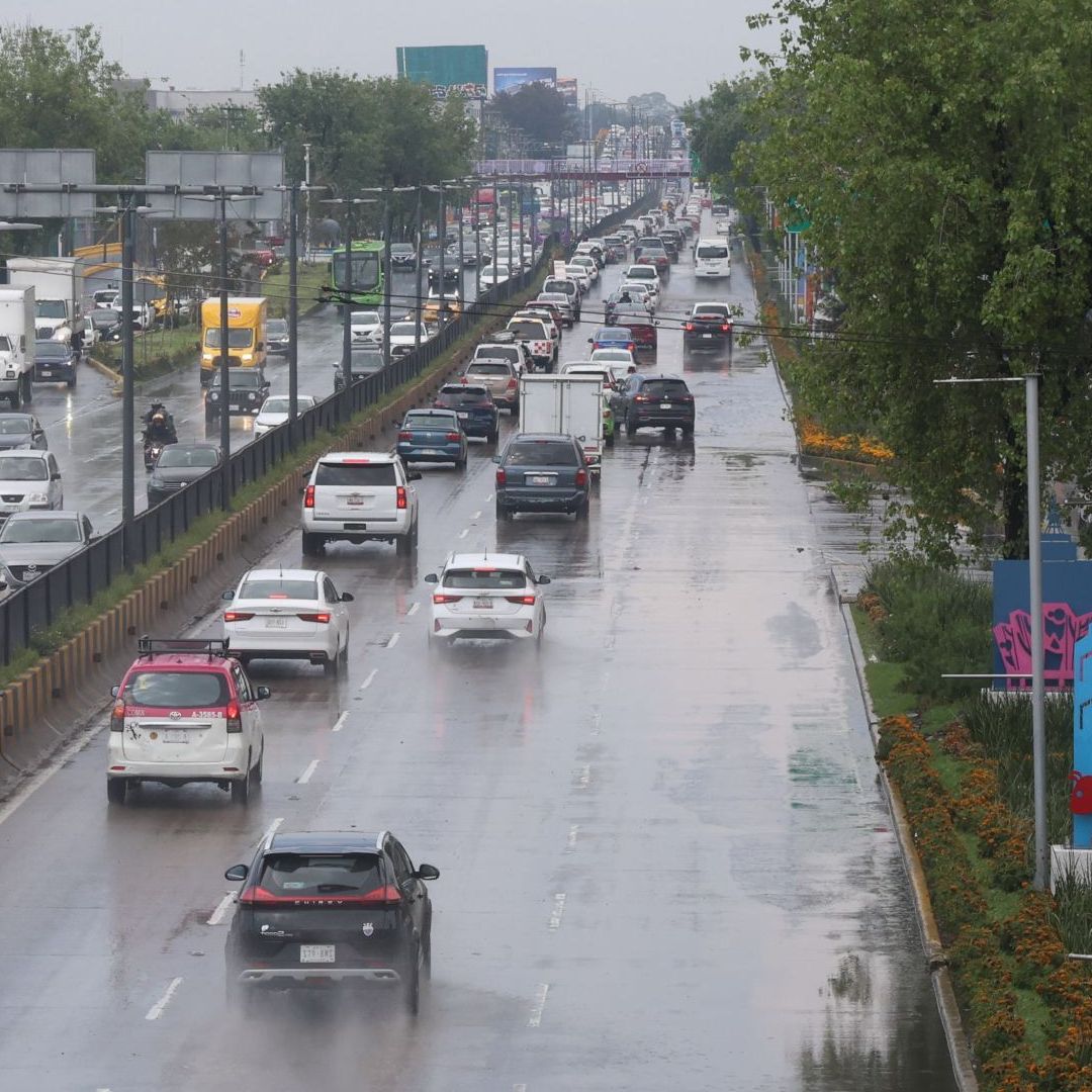 Lluvia en las inmediaciones del AICM